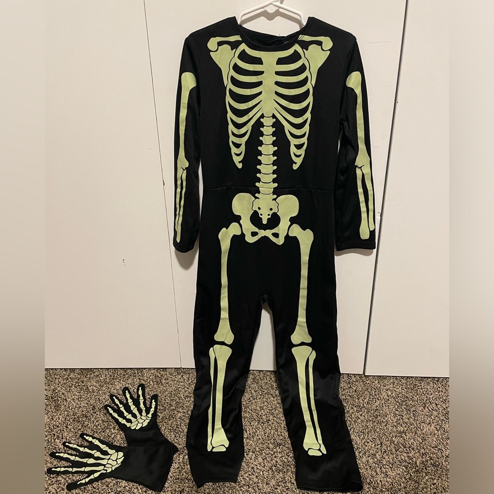 Kids Skeleton Halloween Costume Size 5, Size 6